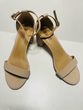 IDIFU Beige Ankle-Strap Block Heel Sandals
